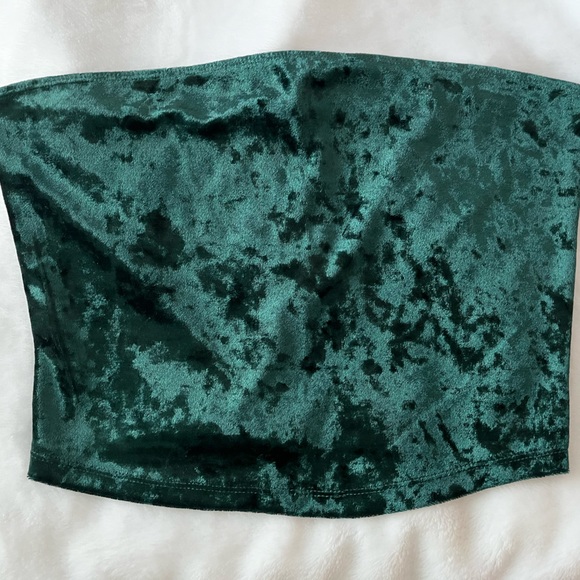 Green plush tube top💚🎄 - Picture 1 of 4